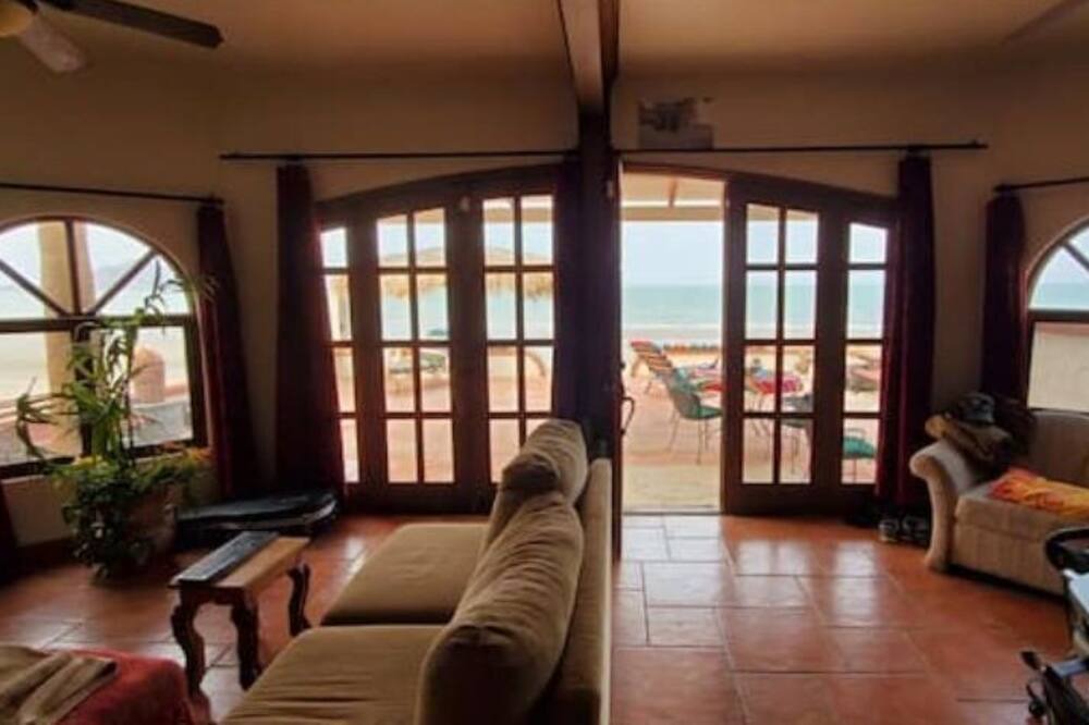 Photo of Livingroom in San Felipe