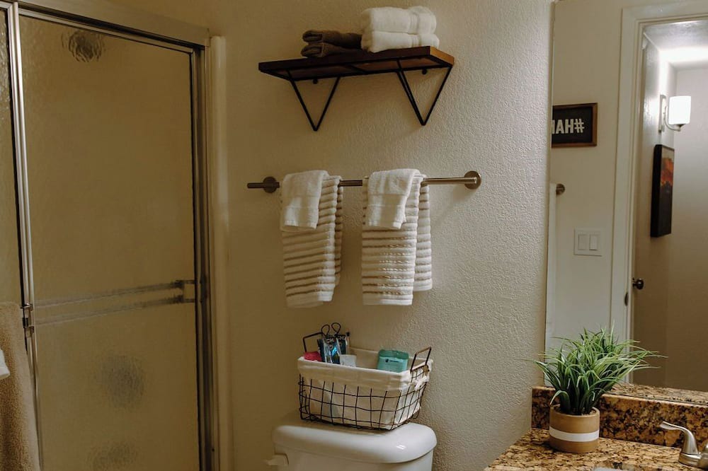 Photo of Bathroom in Summersett Village