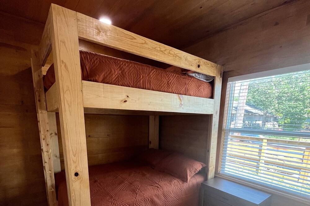 Photo of Bedroom in Brownsville