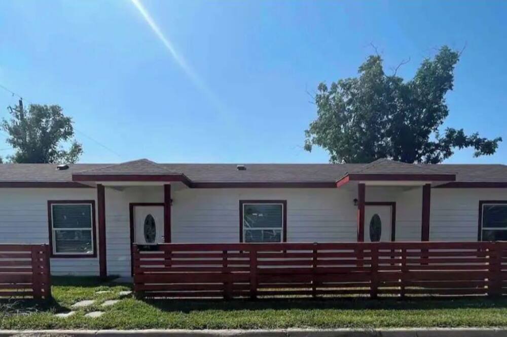 Photo of Outdoor in Brownsville