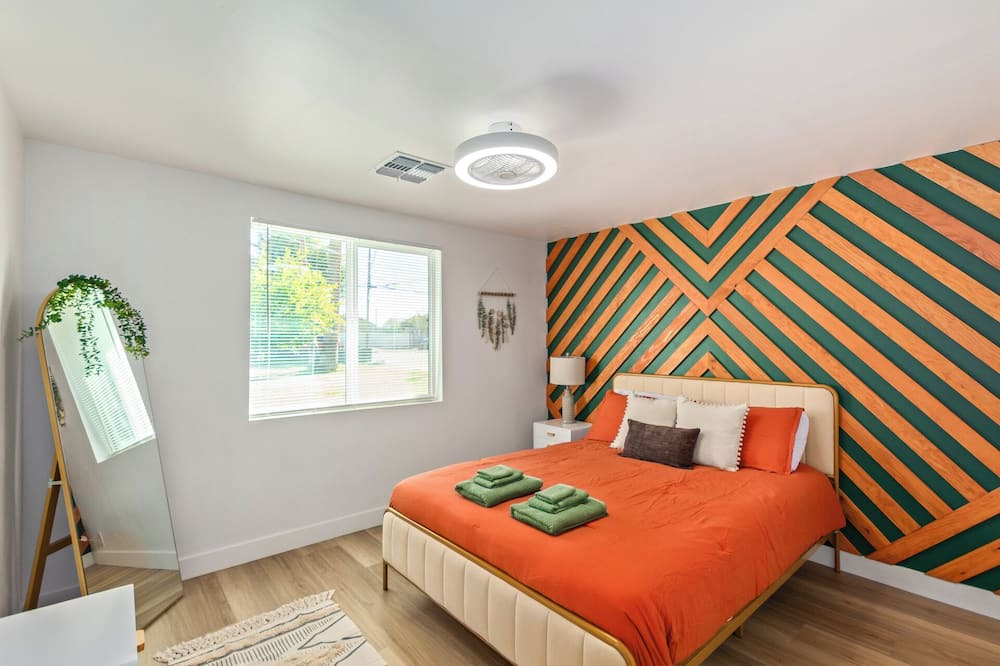 Photo of Bedroom in Camelback East