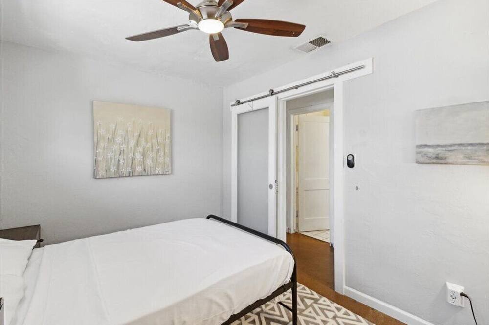 Photo of Bedroom in Governmental Mall