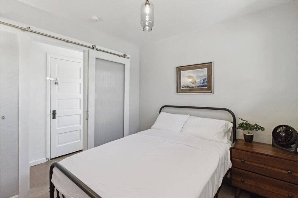 Photo of Bedroom in Governmental Mall