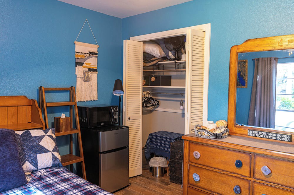 Photo of Bedroom in Palm Valley
