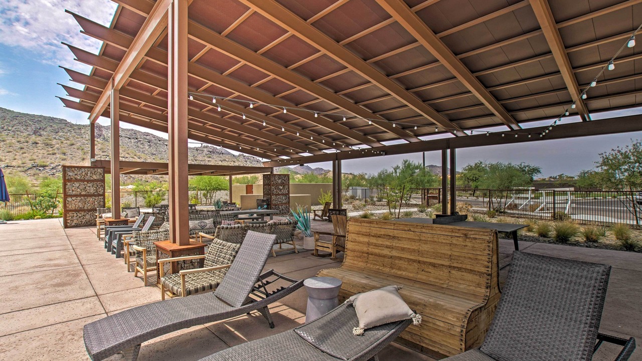 Photo of Patio Balcony in South Mountain