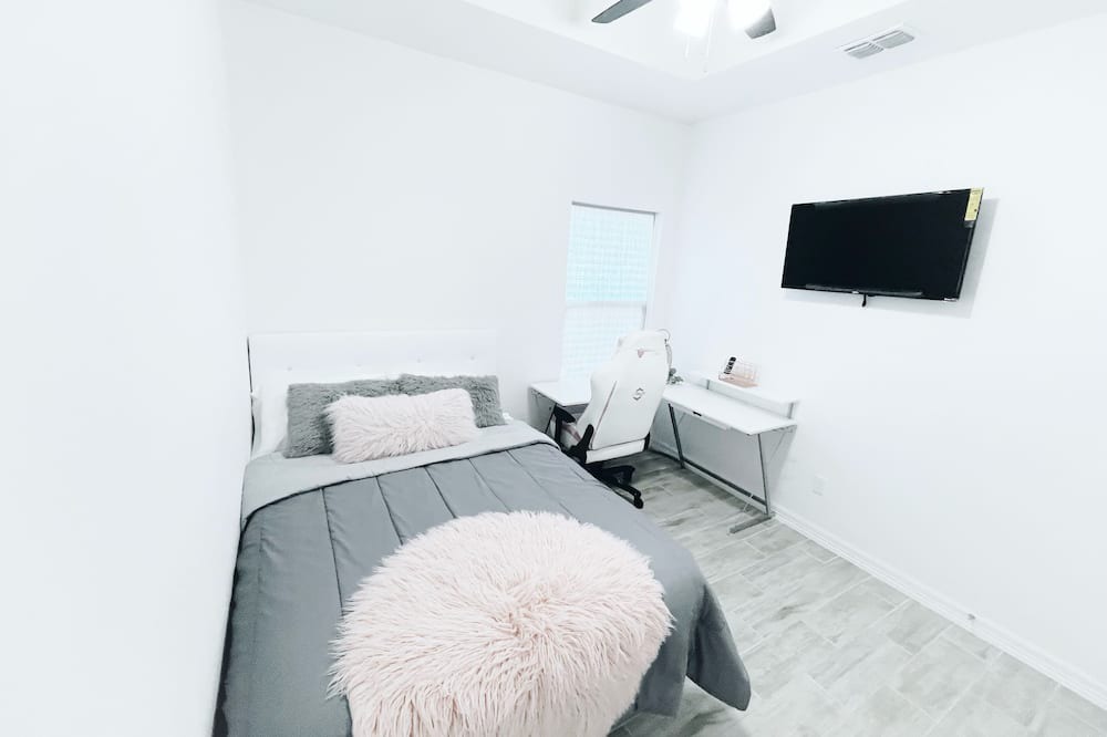 Photo of Bedroom in Mission