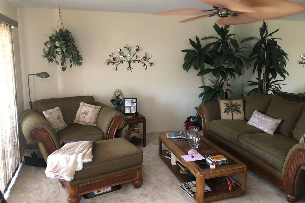 Photo of Livingroom in Sun City West