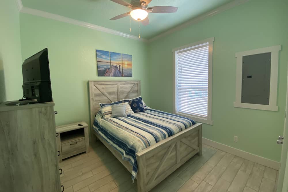 Photo of Bedroom in Port Mansfield