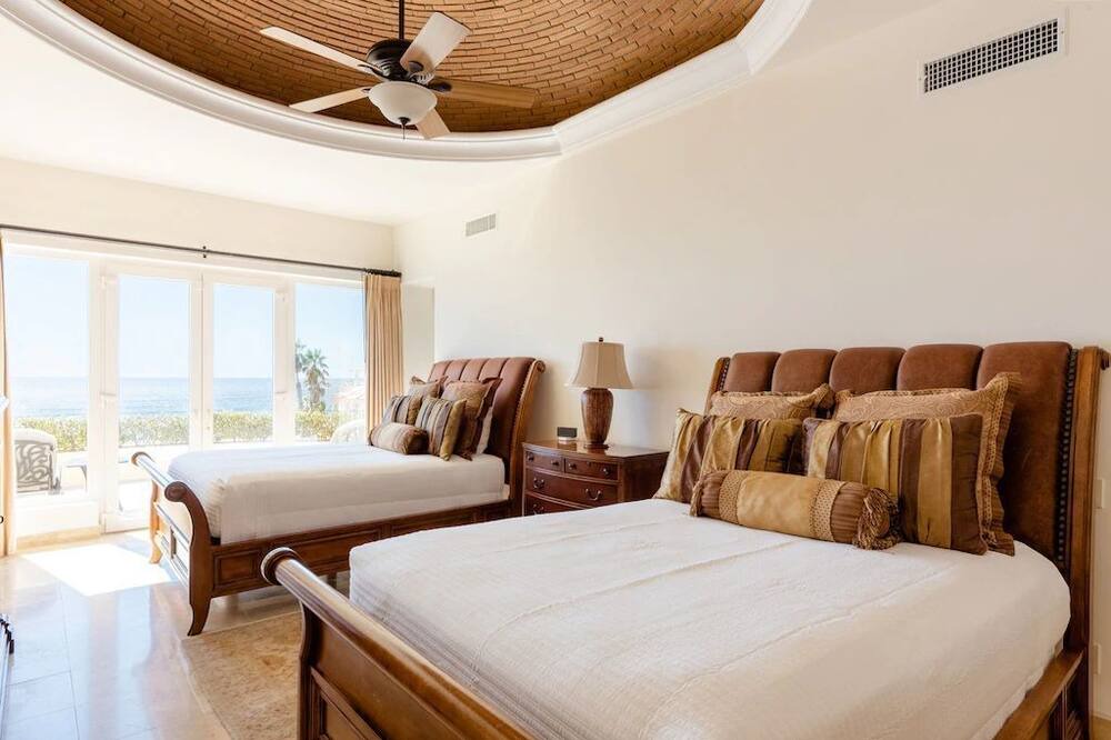 Photo of Bedroom in Marina