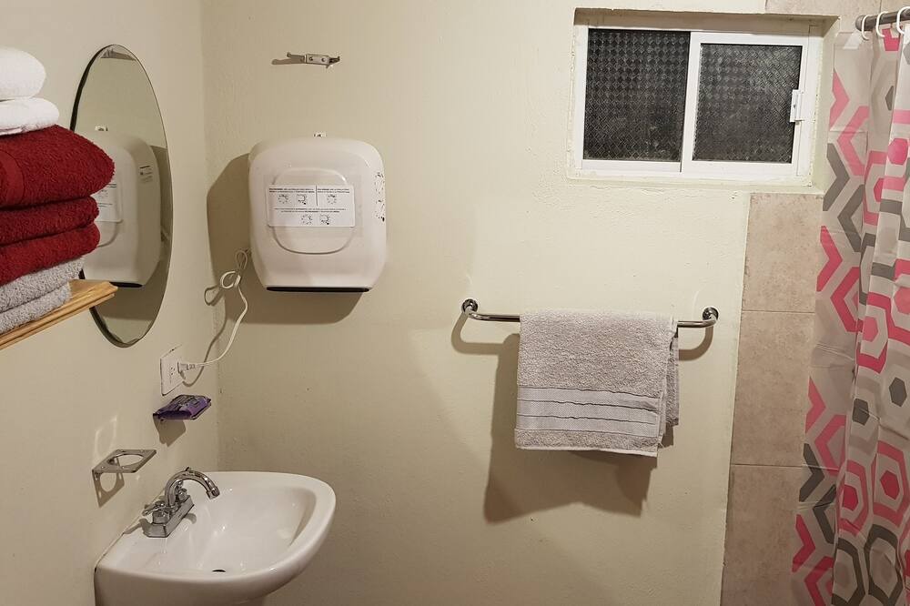 Photo of Bathroom in Creel
