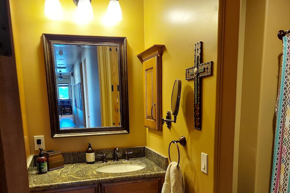 Photo of Bathroom in Maricopa