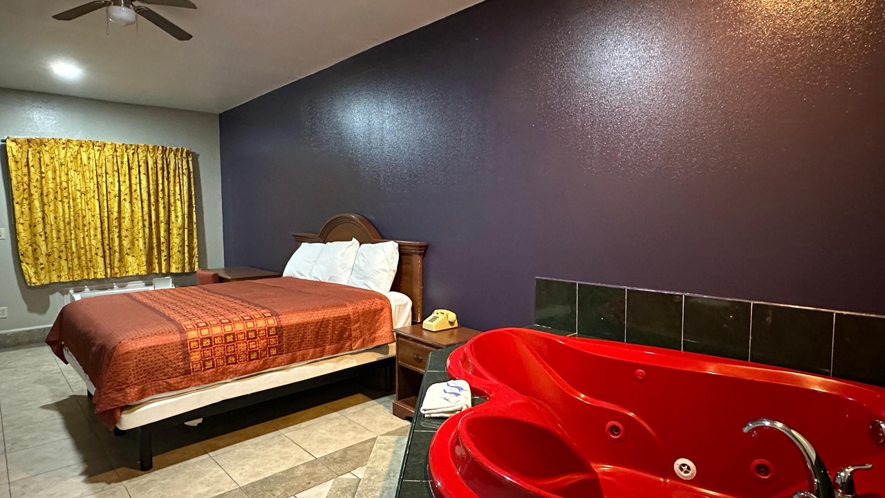 Photo of Bedroom in Edinburg