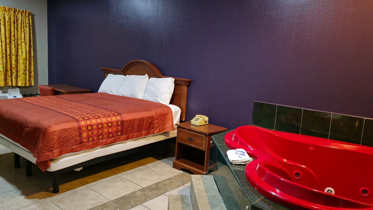 Photo of Bedroom in Edinburg