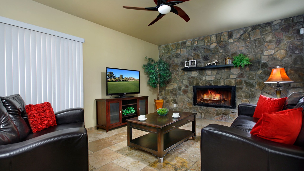 Photo of Livingroom in Brandywine Estates