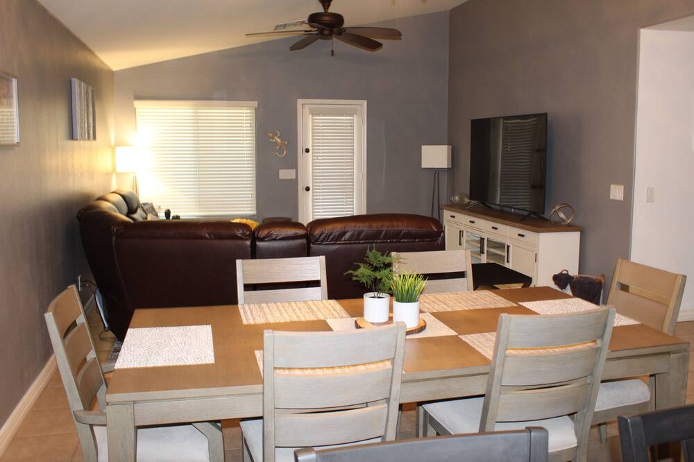 Photo of Bedroom in Maricopa