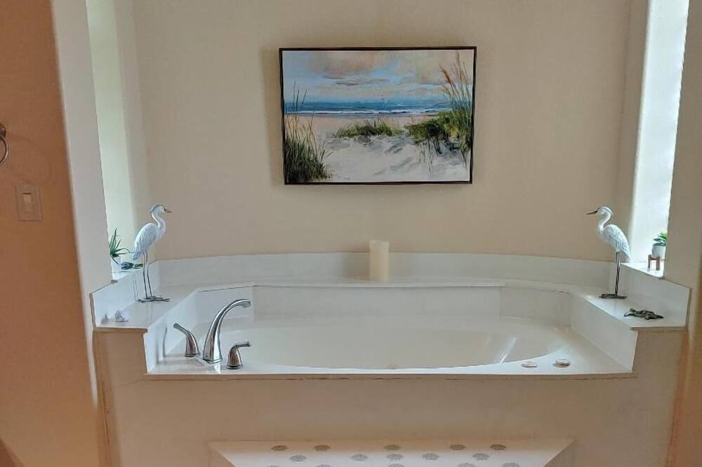 Photo of Bathroom in Mission