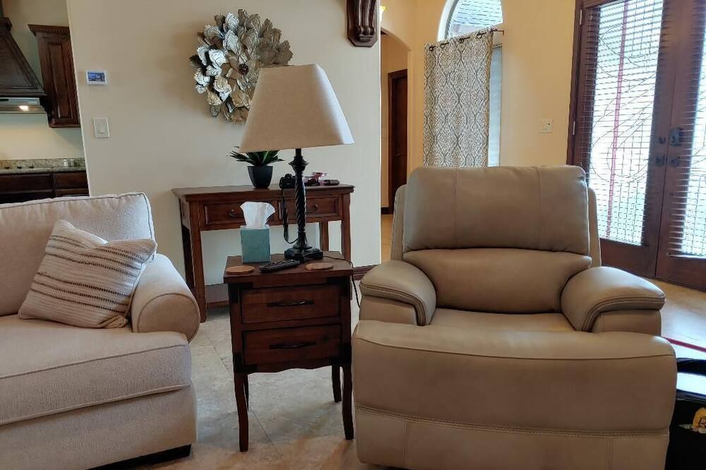 Photo of Livingroom in Mission
