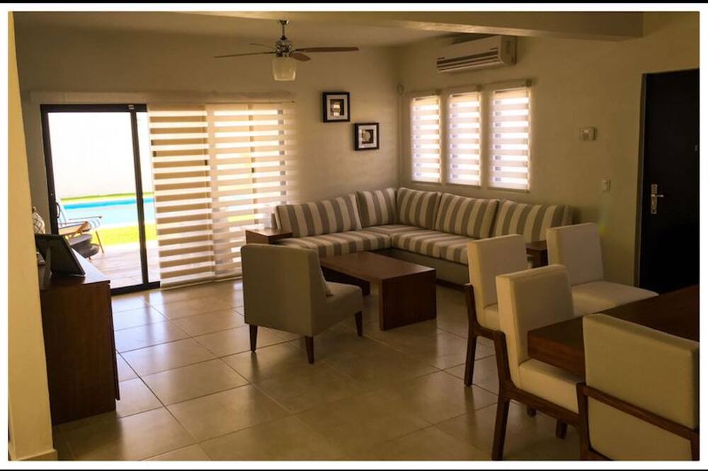 Photo of Livingroom in Guaymas