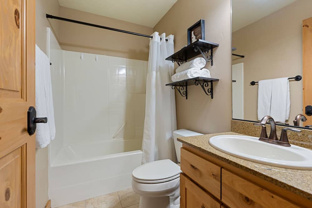 Photo of Bathroom in Pinehurst