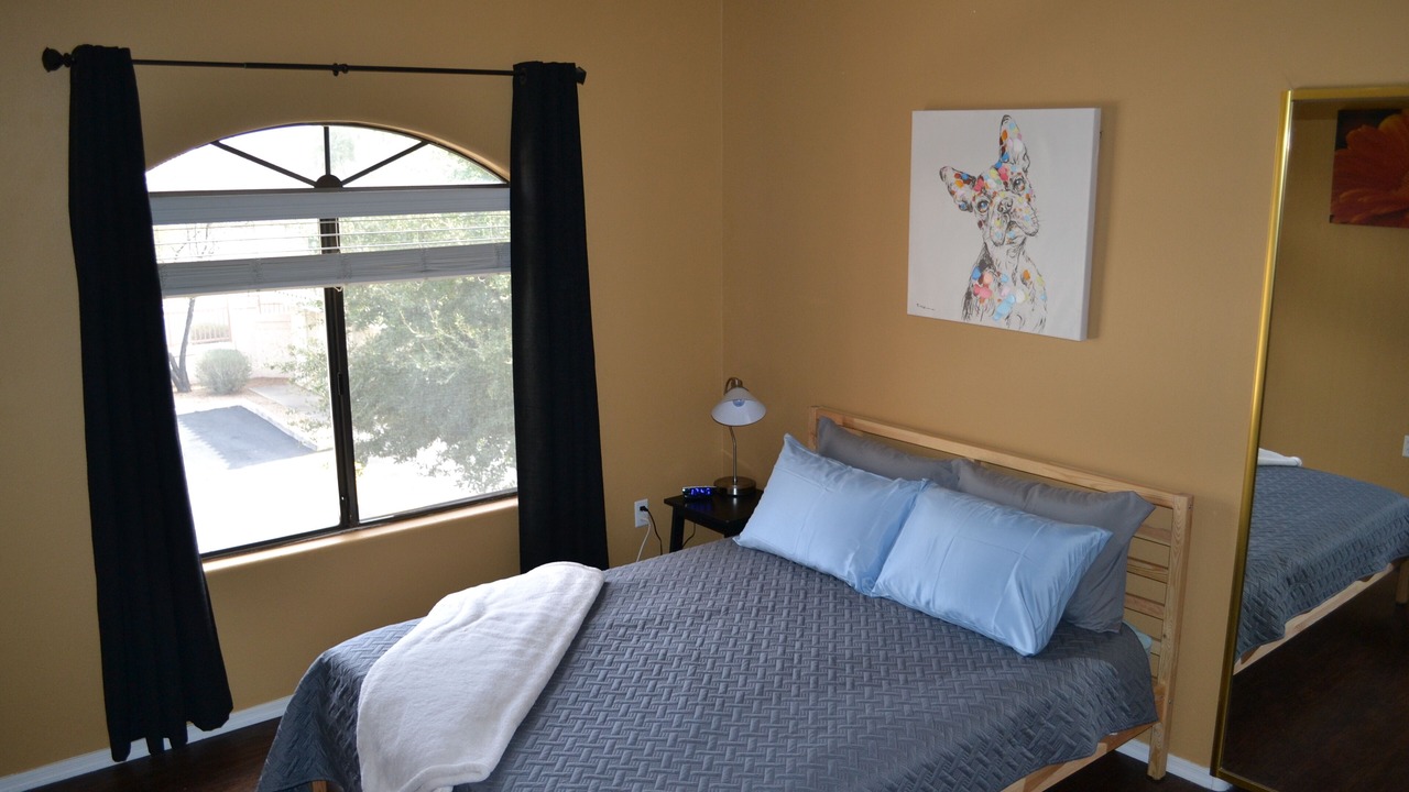 Photo of Bedroom in Avondale