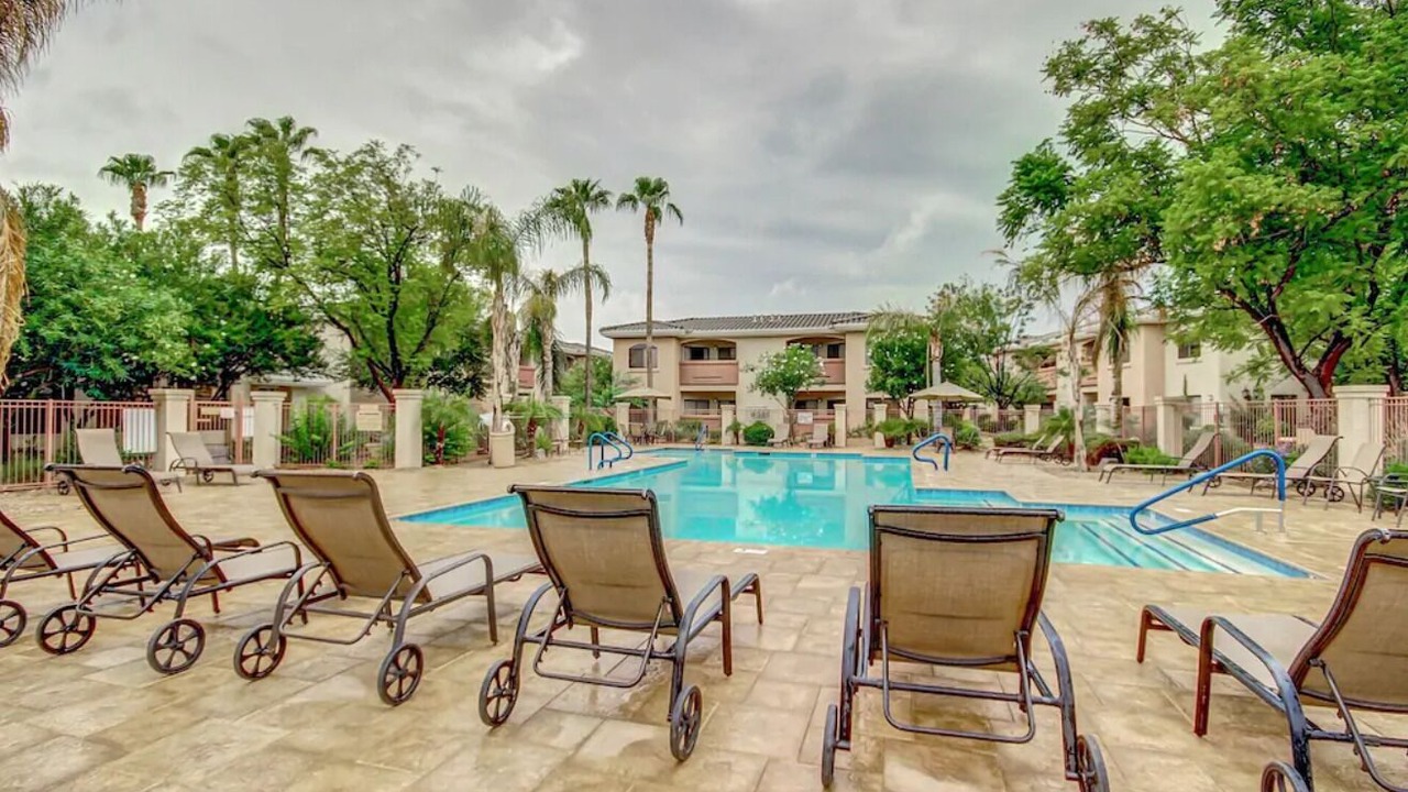 Photo of Outdoor in Avondale