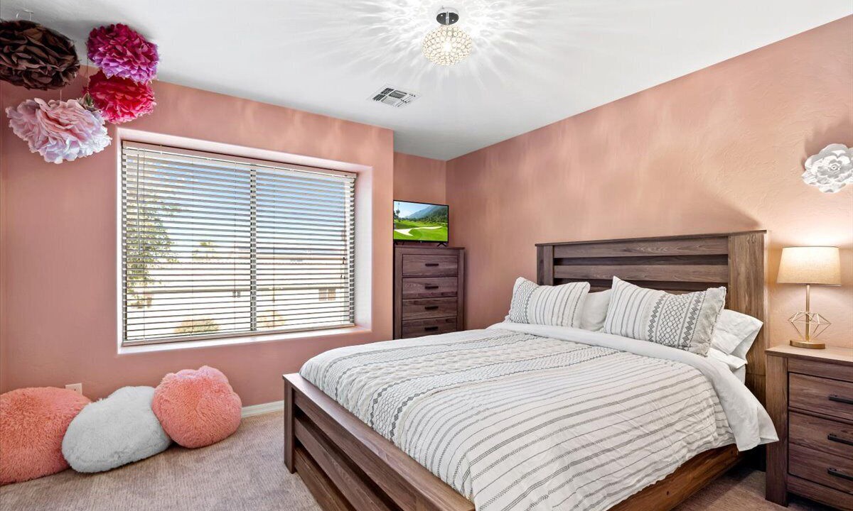 Photo of Bedroom in Palm Valley