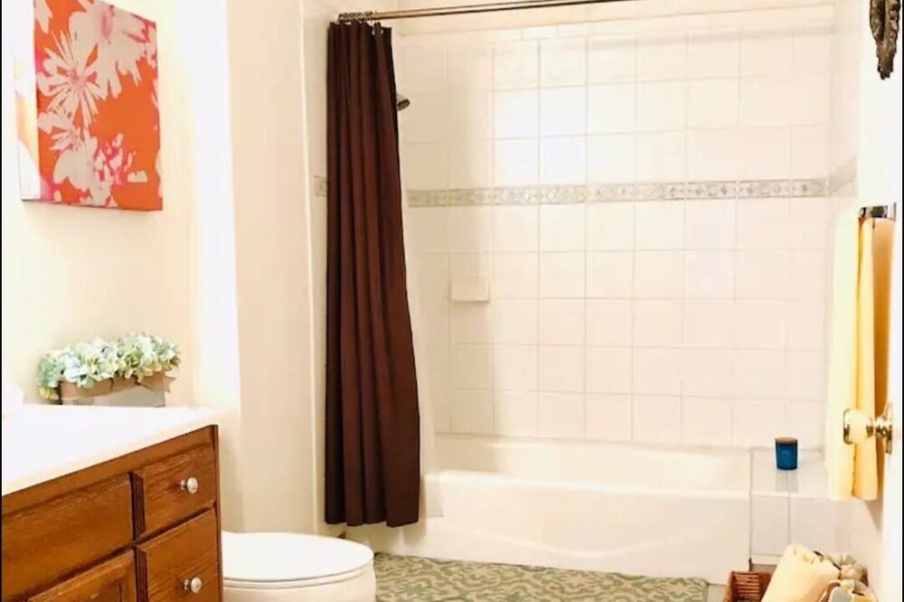 Photo of Bathroom in La Fonda