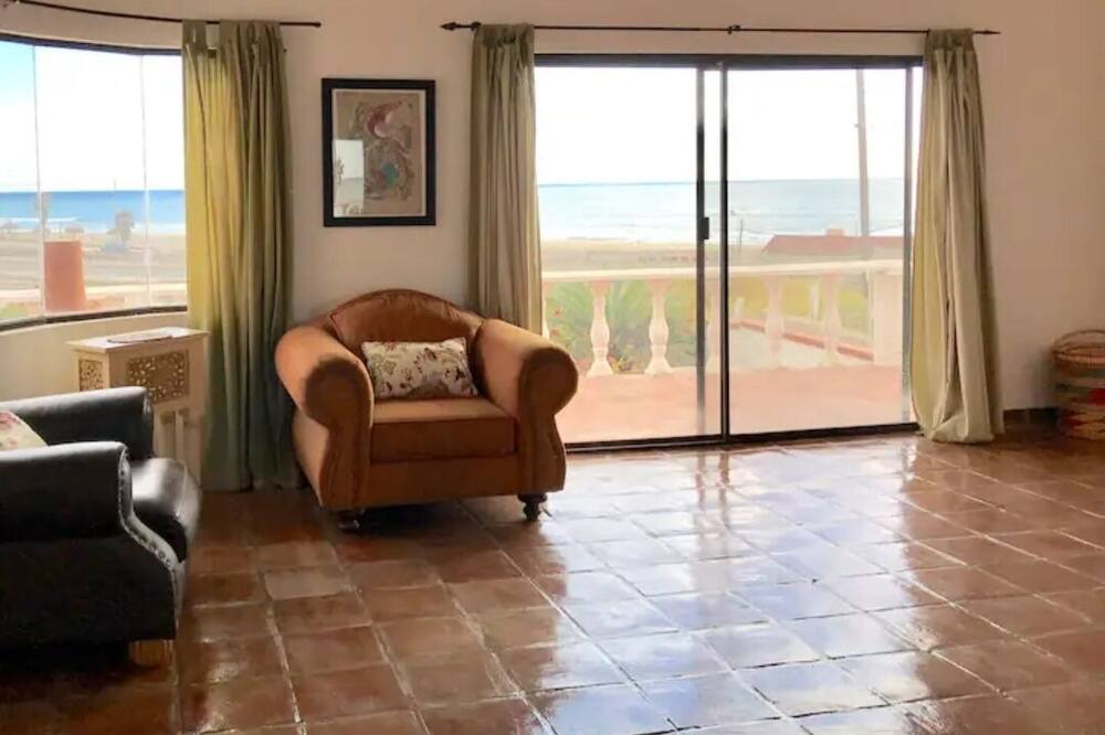 Photo of Livingroom in La Fonda