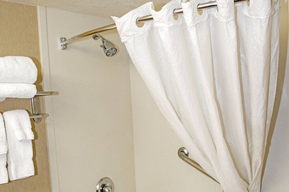 Photo of Bathroom in Encanto