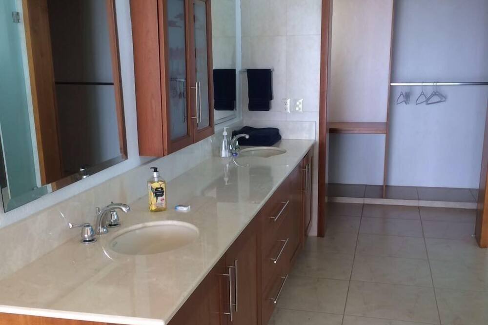 Photo of Bathroom in Santa Cruz