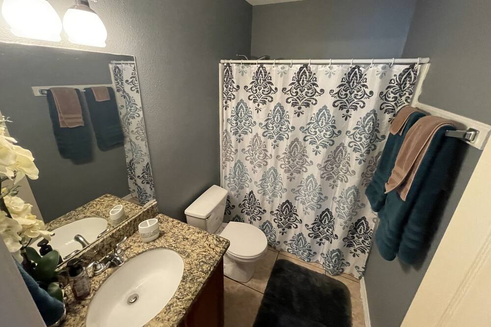 Photo of Bathroom in Edinburg