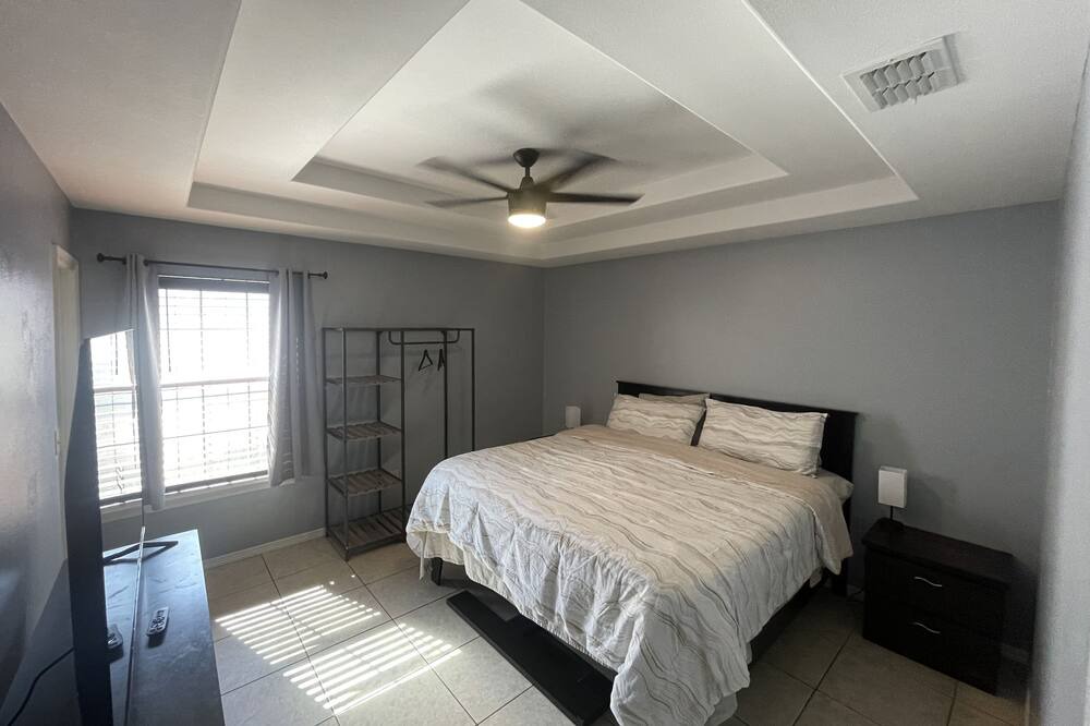 Photo of Bedroom in Edinburg