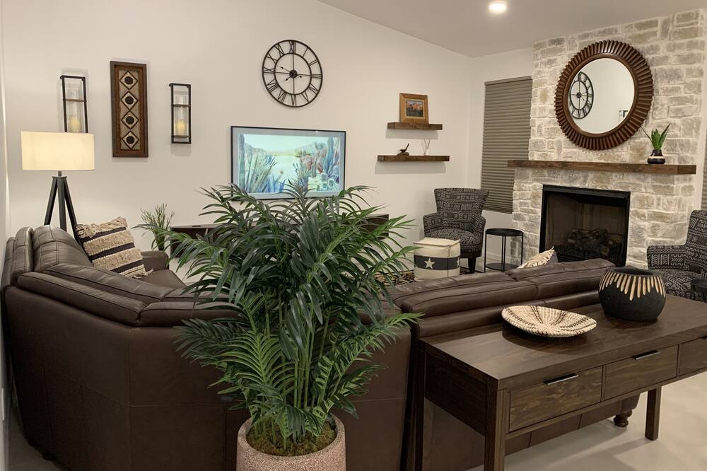 Photo of Livingroom in Saddlebrooke