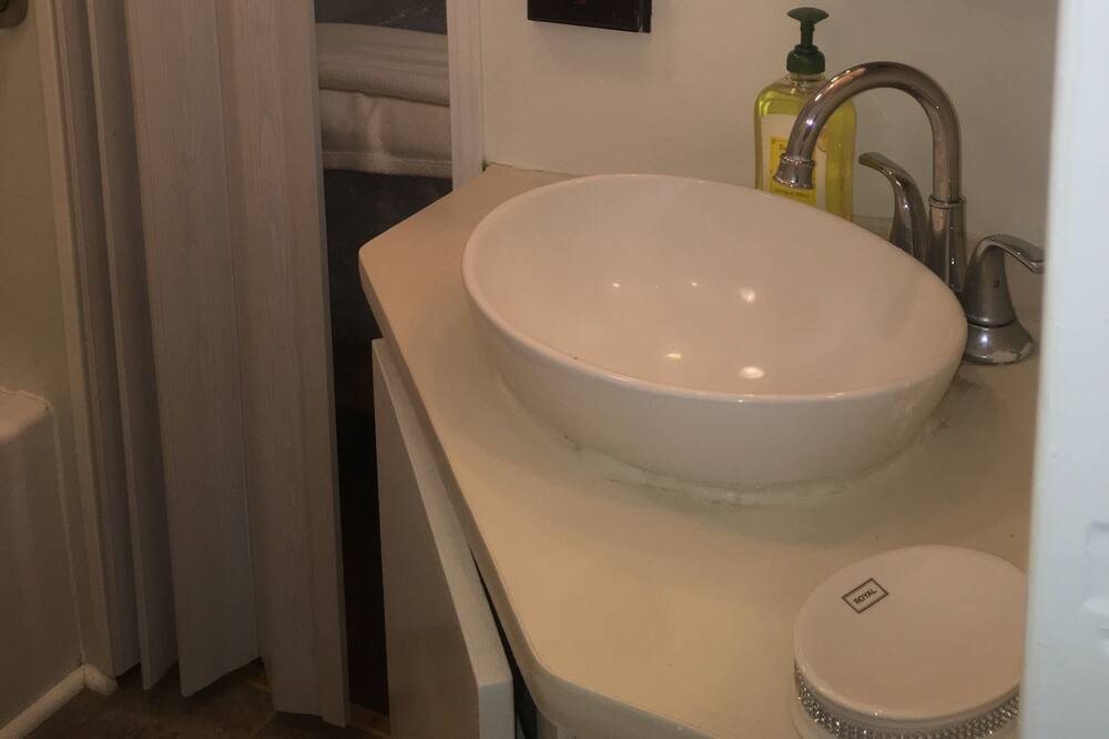 Photo of Bathroom in Mission