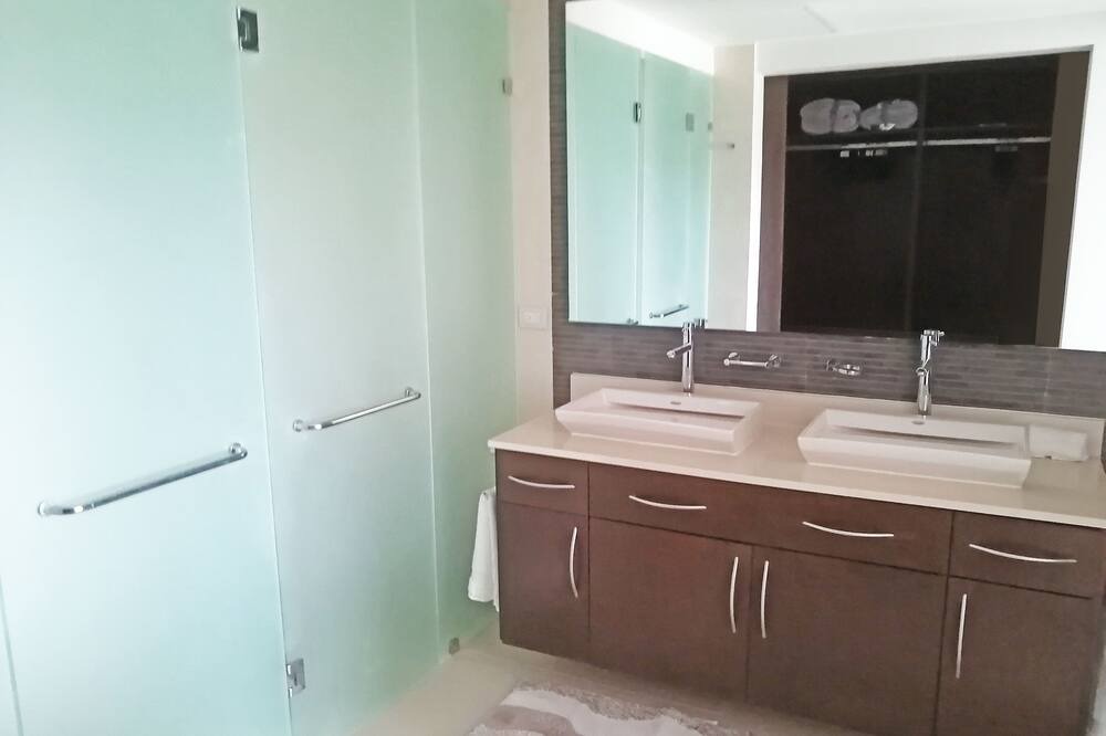 Photo of Bathroom in Puerto Juarez