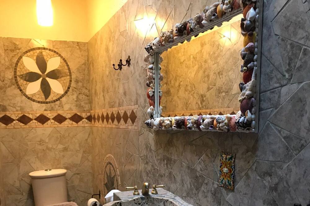 Photo of Bathroom in Riberas del Pilar