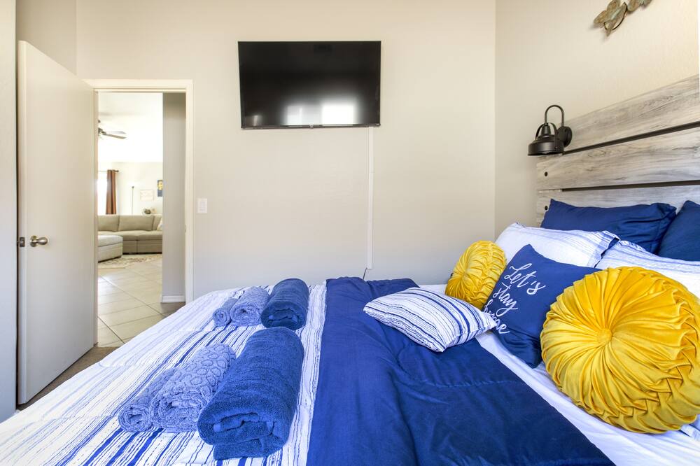 Photo of Bedroom in Estrella Village