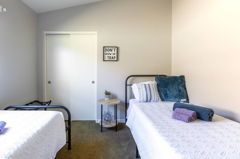 Photo of Bedroom in Estrella Village