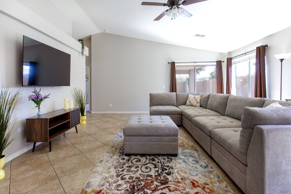 Photo of Livingroom in Estrella Village