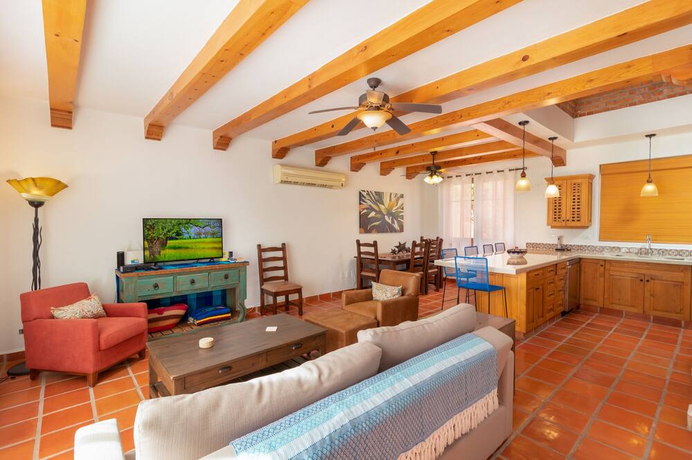 Photo of Bedroom in Nopolo