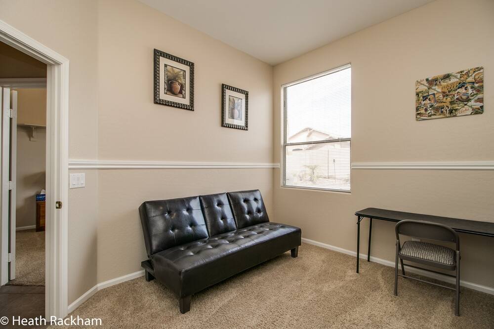 Photo of Livingroom in Wigwam Creek North