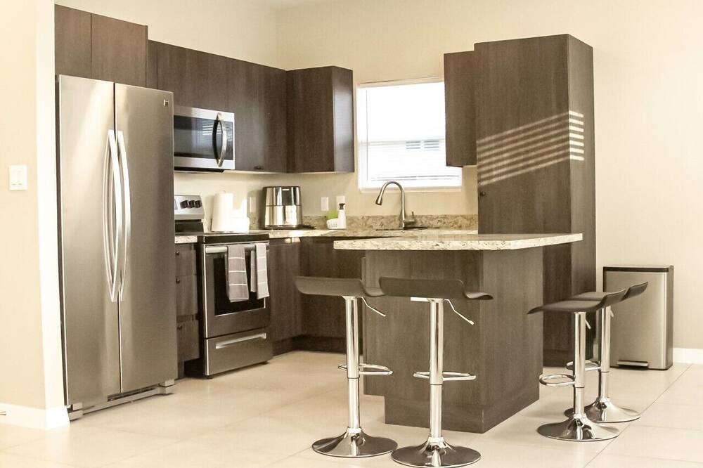 Photo of Kitchen in Edinburg