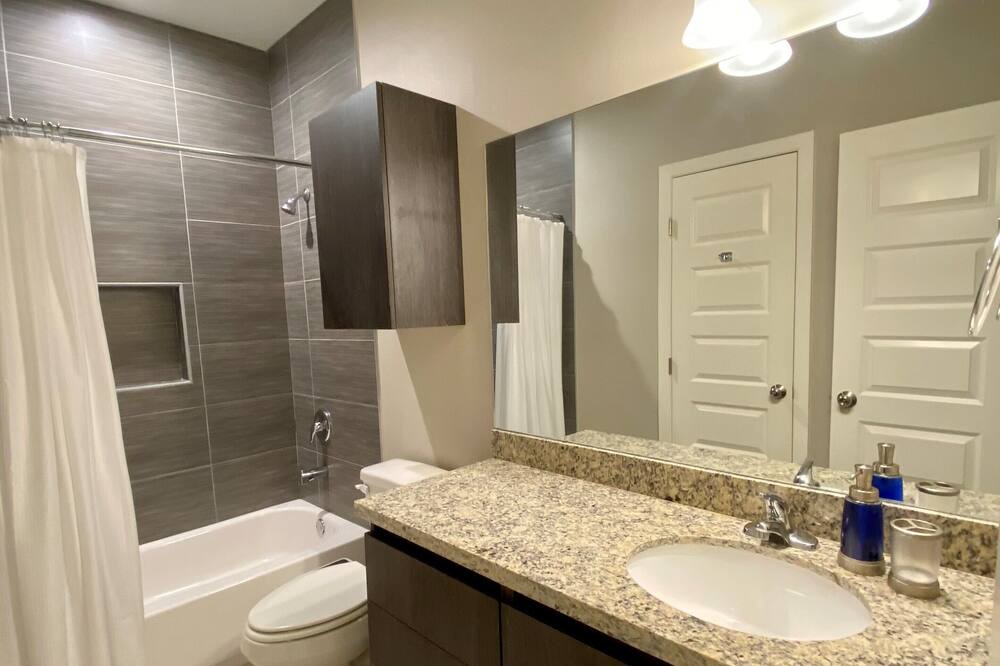 Photo of Bathroom in Edinburg