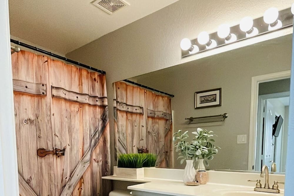 Photo of Bathroom in Fortuna Foothills