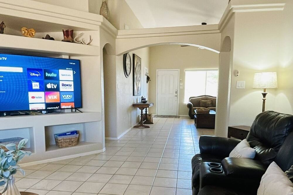 Photo of Livingroom in Fortuna Foothills