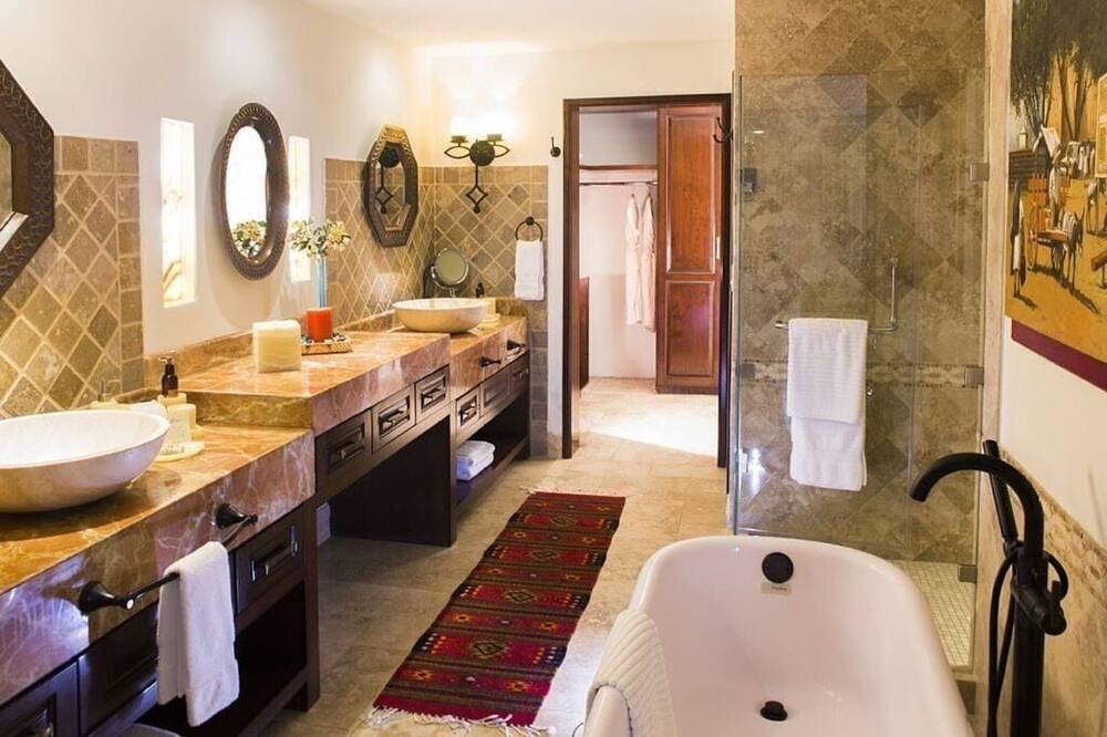 Photo of Bathroom in Cabo San Lucas
