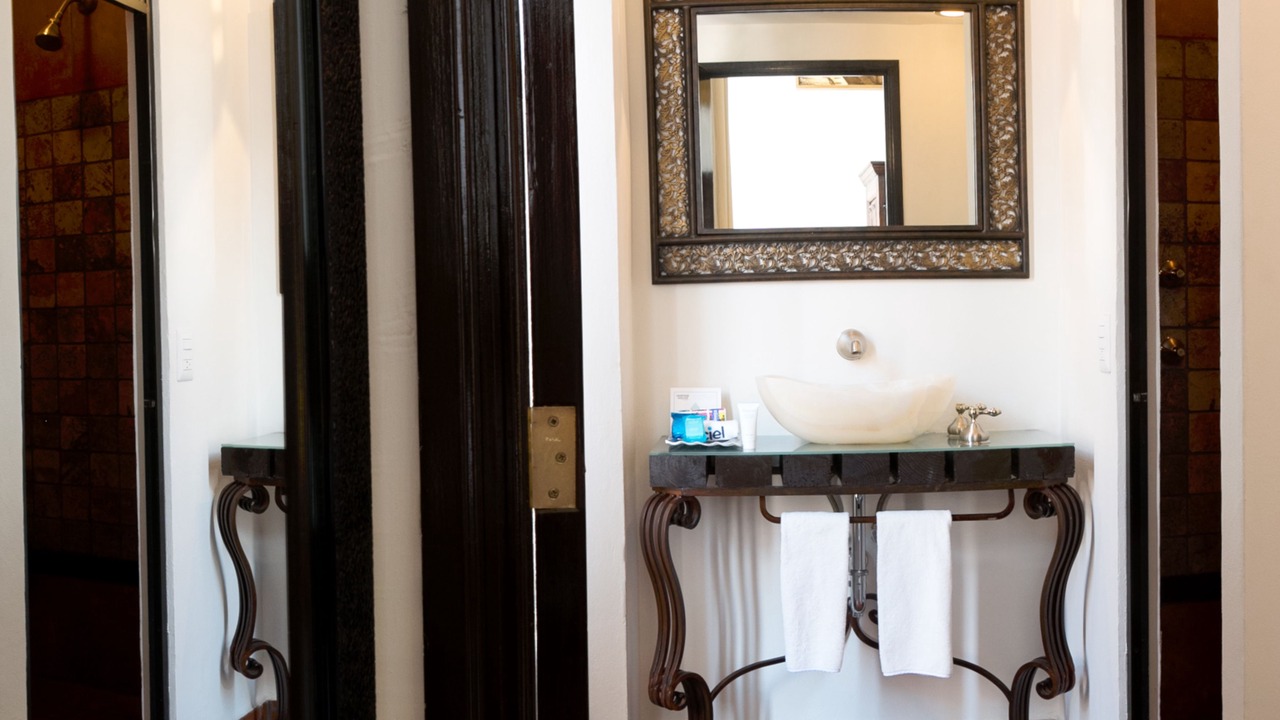 Photo of Bathroom in Historic Centre