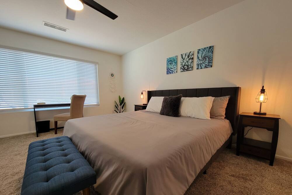 Photo of Bedroom in South Mountain