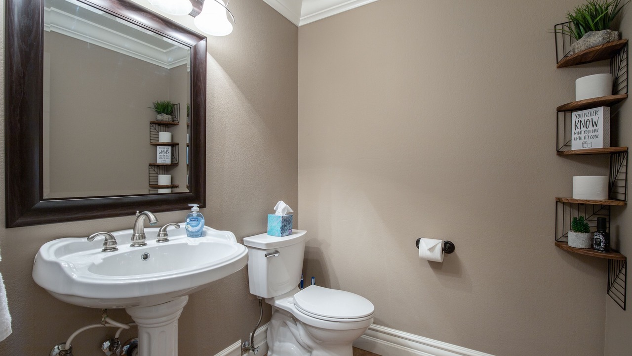 Photo of Bathroom in Val Vista Lakes