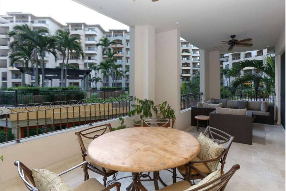 Photo of Patio Balcony in Marina